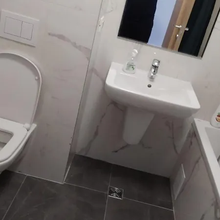 Topcity Coresi 2 Ap32 דירה