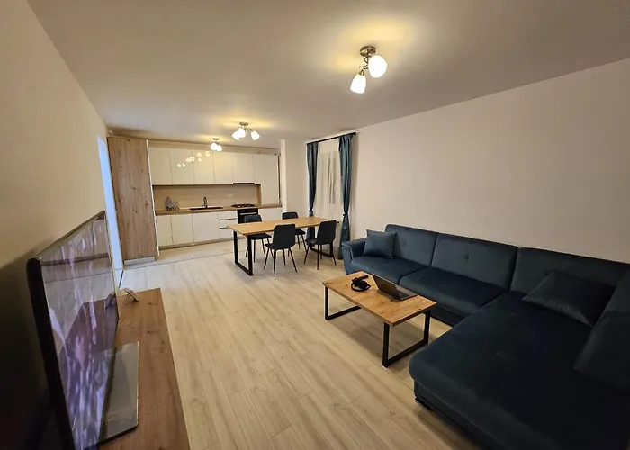 Topcity Coresi 2 Ap32 דירה *